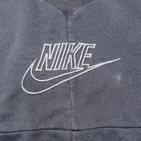 Nike Youth Black Crewneck Sweatshirt Swoosh Logo Pullover Size S - Picture 4 of 5
